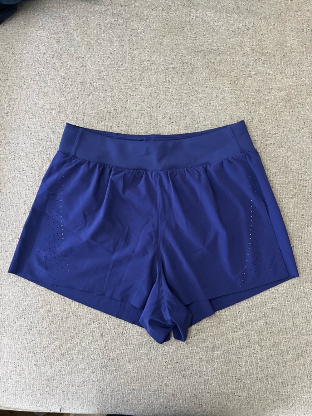 Athleta fast route flowy shorts